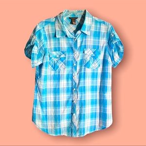 Bit & Bridle blue plaid button down shirt, size Medium